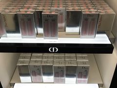 -日上免税店(三径路t3店)