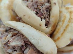 -闫家驴肉火烧(五四店)