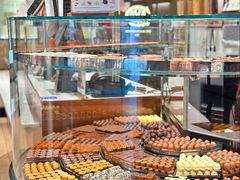 -Laderach 莱德拉(上海环贸iapm店)