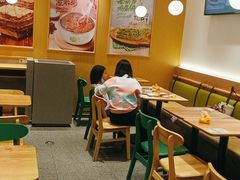 大堂-甲乙饼·手工牛肉饼(东方广场店)