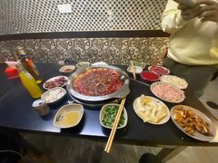 -洞亭火锅(防空洞总店)