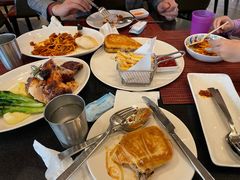 -WOLFGANG PUCK KITCHEN & BAR(迪士尼小镇店)