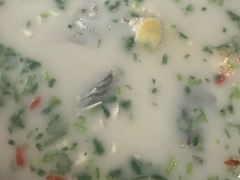 -美顺香食府鱼头老店(雪野湖店)