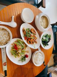 -爱月坊产后护理中心(万达店)