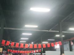 -嘿哟动霸CHUA·新潮玩运动娱乐中心·蹦床滑冰团建乐园