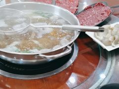 -闽粤一牛潮汕牛肉火锅