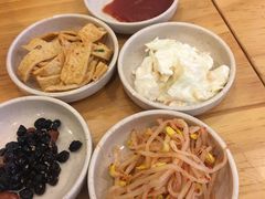 拌菜-金北顺大锅家(신사본점)