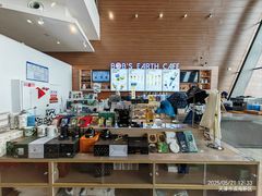 -抱抱地球咖啡馆(国家海洋博物馆店)