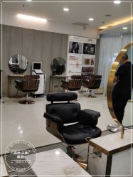 点击看大图 -八佰伴8008星级形象店