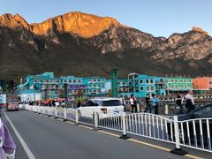 -百里峡七彩艺术小镇