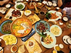 -老滇山寨•云南特色菜•地方菜•民族风情歌舞表演(金碧店)