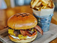 -ROAST coffee & eatery