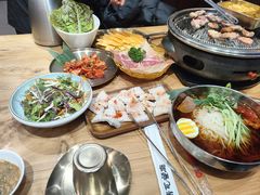 -青瓦餐厅·生鱼片·韩园烤肉(西塔店)