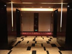 -上海龙之梦万丽酒店