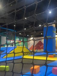 -袋鼠王蹦床公园(中信泰富万达广场嘉定新城店)