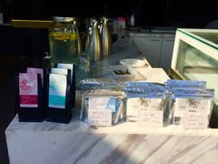 -UNI UNI(环亚凯瑟琳店)