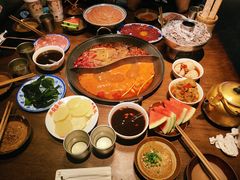 -萍姐火锅·公路夜市(武汉首店)