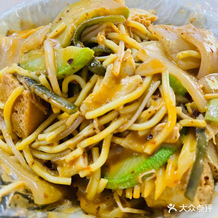 甜辣的麻辣拌是我的最爱