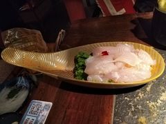 -老牌坊云南鱼豆花火锅(哈西万达店)