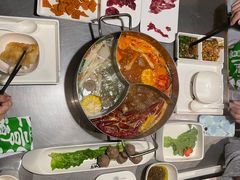-牛德亨臻牛潮汕火锅(万邦时代店)