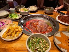 -城墙拐拐火锅(三峡广场黑金冠店)
