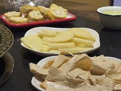 -小志家.野生菌鲜切牦牛肉牛杂火锅