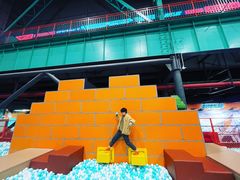 -极限PLAY运动娱乐新世界·团建派对潮玩休闲馆·室内蹦极高空游乐园