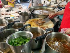-Kha Mu Charoensang(Silom)