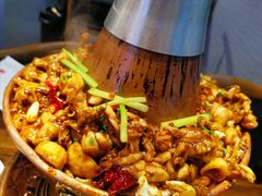 -老佛爷蛙锅•鲜蛙煲(麦凯乐店)