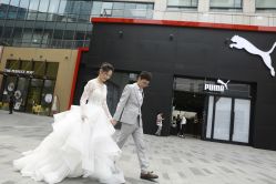 -巴黎婚纱摄影工作室