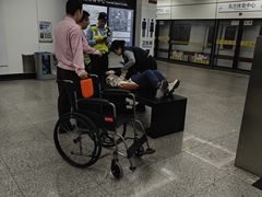 -东方体育中心(地铁站)