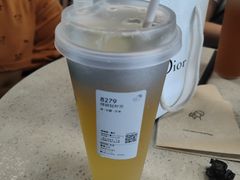 绿妍轻柠茶-喜茶(深圳福田星河COCO Park店)