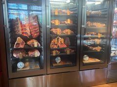 -MONICH牛排融合餐厅(和义大道购物中心店)