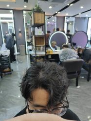 -藤野造型烫染·漂发