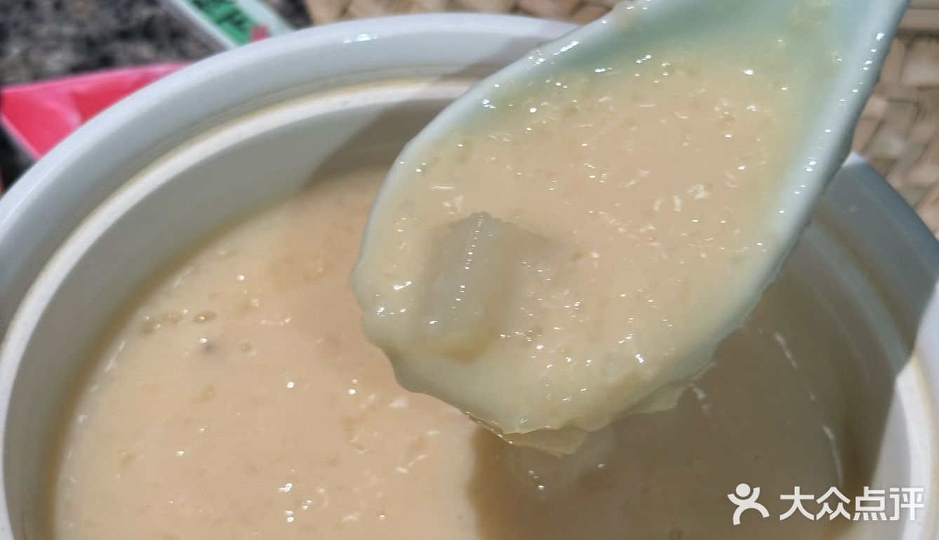 杭州真的是遥遥领先！！吃个饭惊现巨大蒲扇！