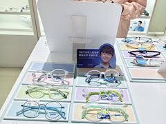 -诺柯视眼镜-蔡司依视路官方工厂店(淞南一店)