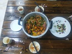 -青海特色美食小炒炕锅牦牛肉火锅