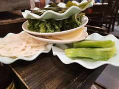 -肖肖酸萝卜鱼火锅(总店)