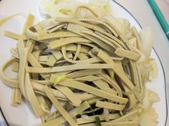 -鲁南仔·滕州炒鸡(经三路店)