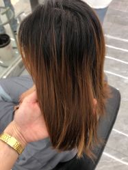 点击看大图 -COMO SALON 烫染可茉发型