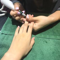 -悦指间美甲美睫