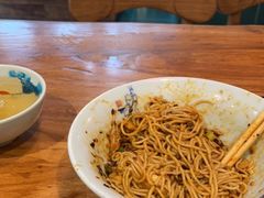 -兵哥豌豆面(雅颂居店)