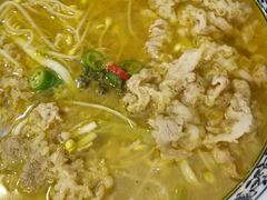 酸汤煮肥牛-阿婆农家菜(车墩店)