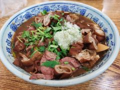 卤煮火烧-门框胡同百年卤煮(新街口店)