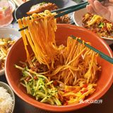 上海新晋氛围感湘菜！被270°江景露台美[流泪]