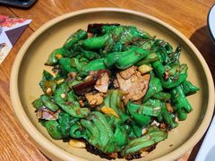腊牛肉炒青椒-黄泥岗·地道湖北菜(奥特莱斯店)