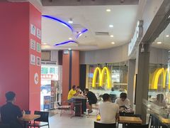-麦当劳(中二横路店)