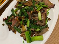 -渝信川菜 · 川味家常菜(财富购物中心店)