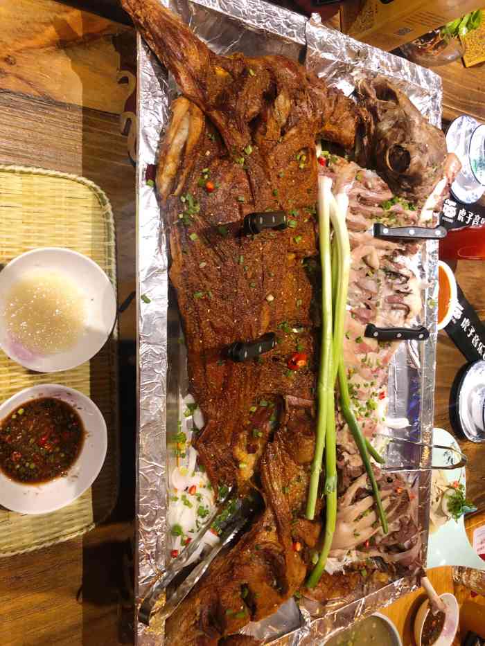 虎子烧烤音乐餐厅-"周末总是愉快的,结束一周的工作,和朋友一.