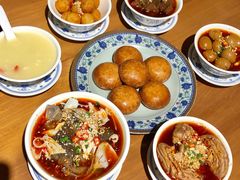 聪明的大脑-炉小二铜锅牛蛙•川湘菜(三里屯店)